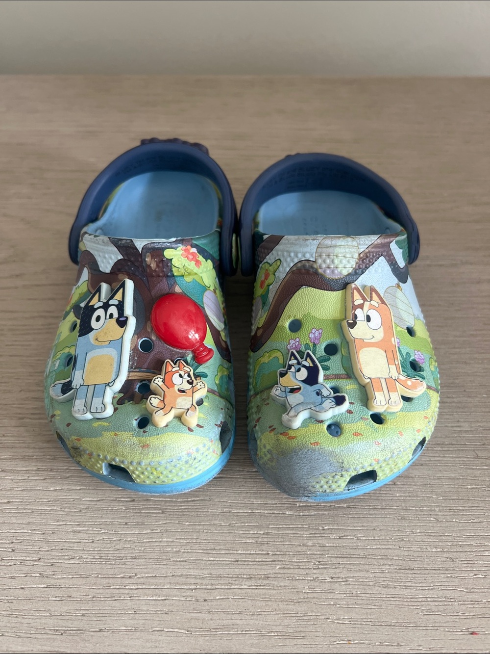 Crocs Bluey kids size 8